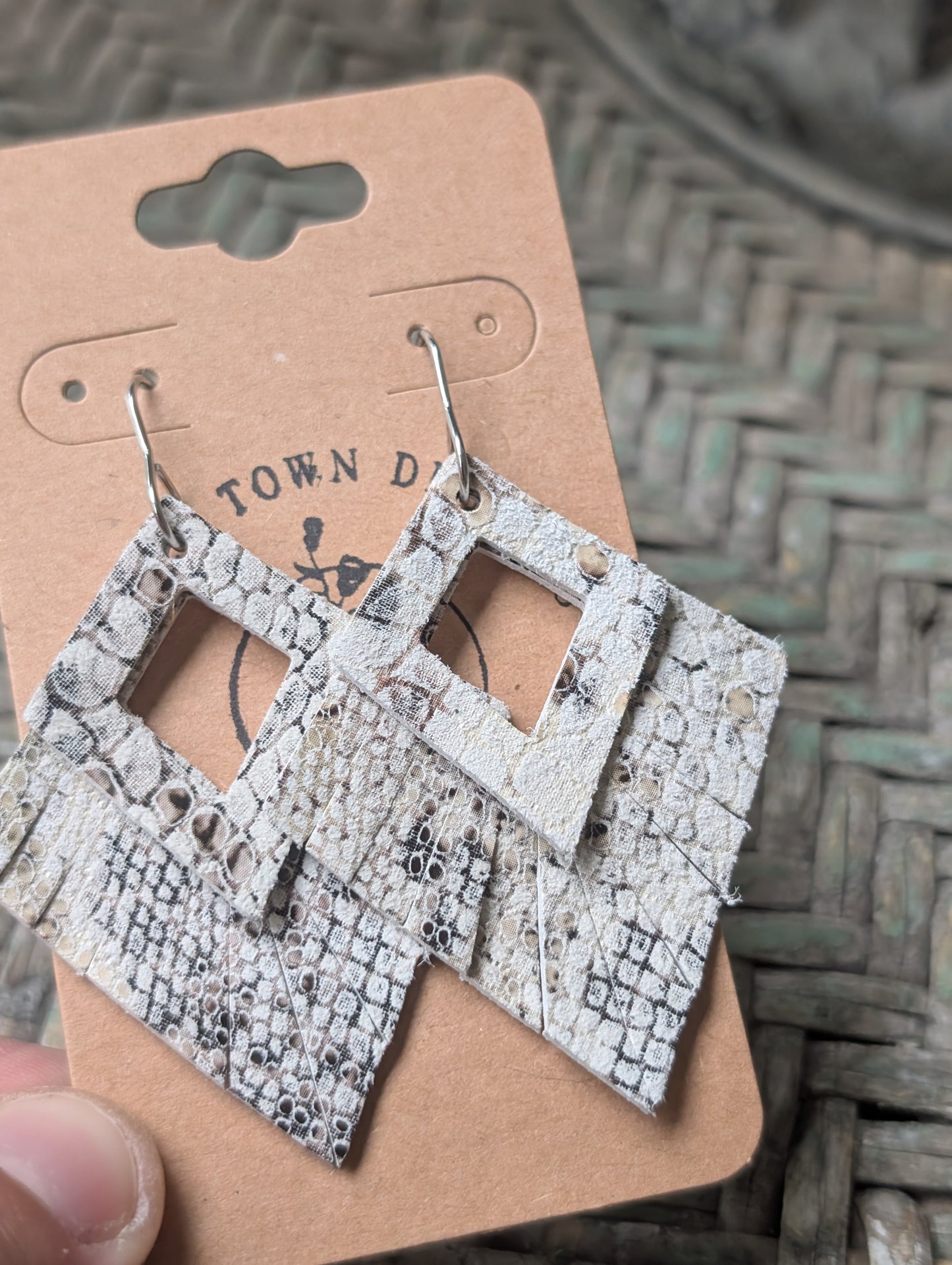 White Snakeskin Diamonds