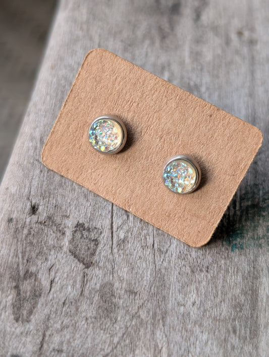 6mm Vanilla Studs