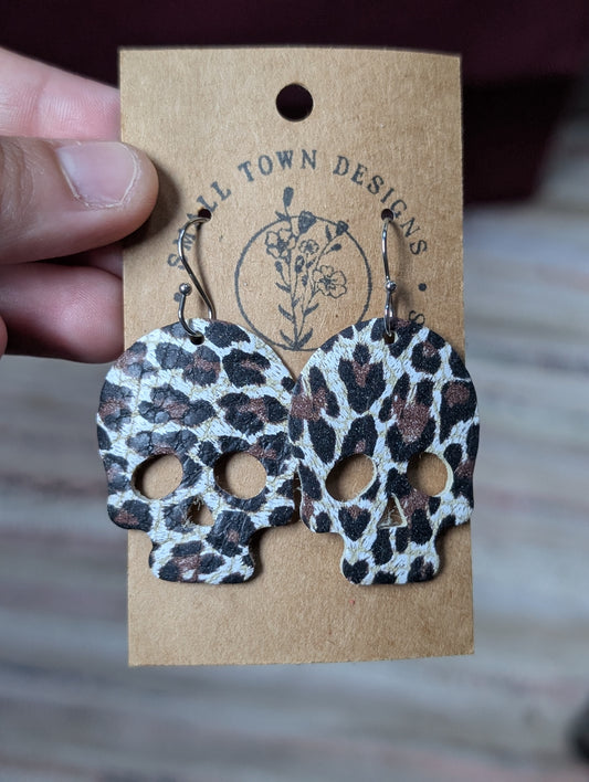 Leopard skulls