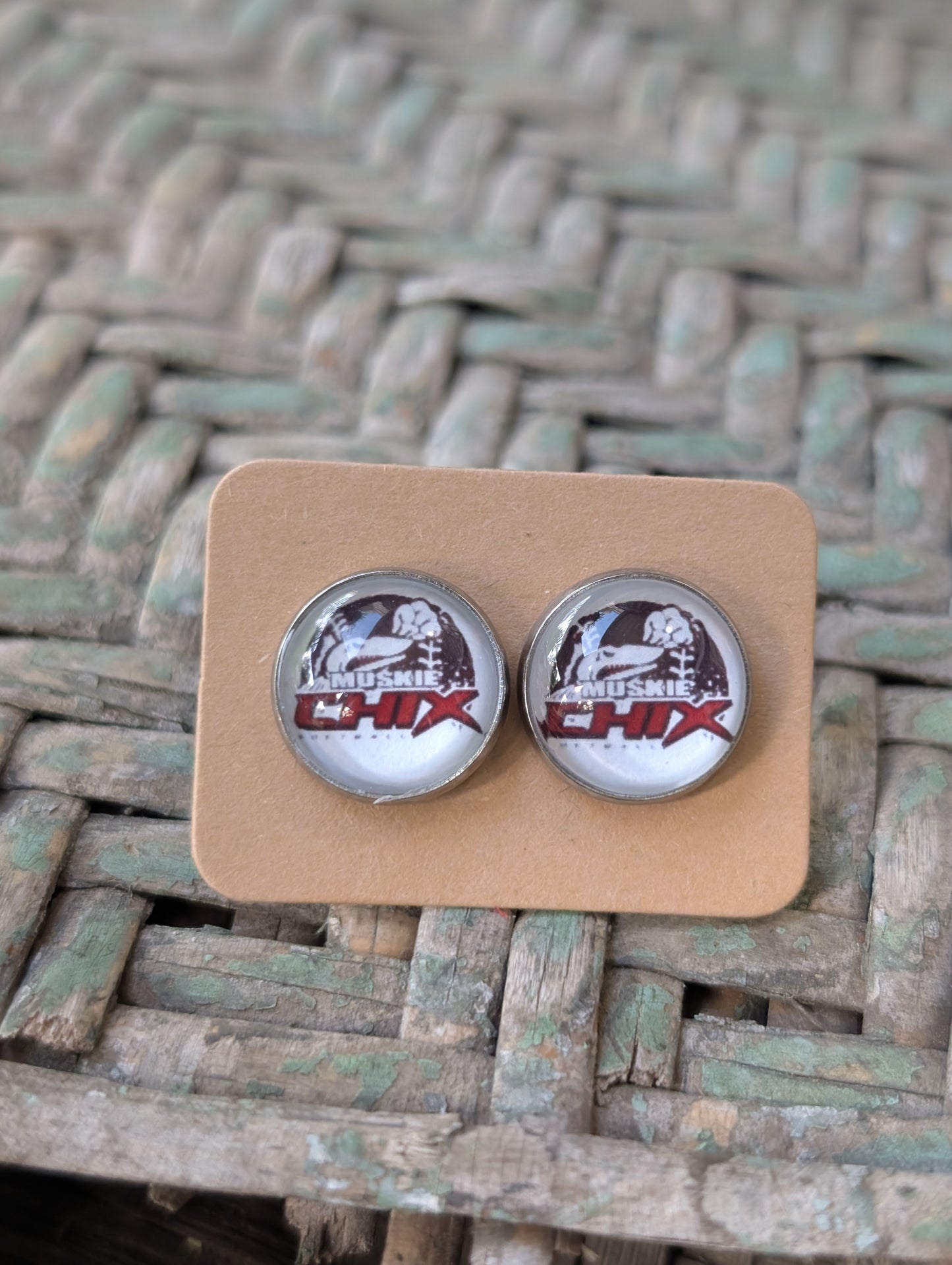 Muskie Chix Studs