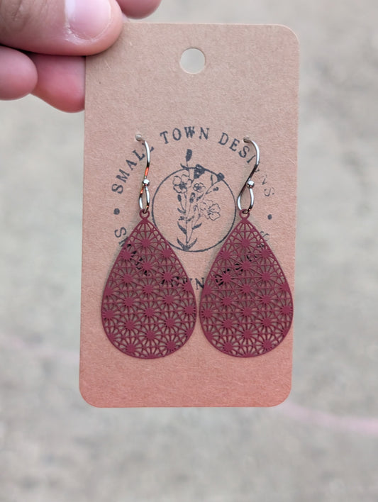Maroon Lace Teardrops