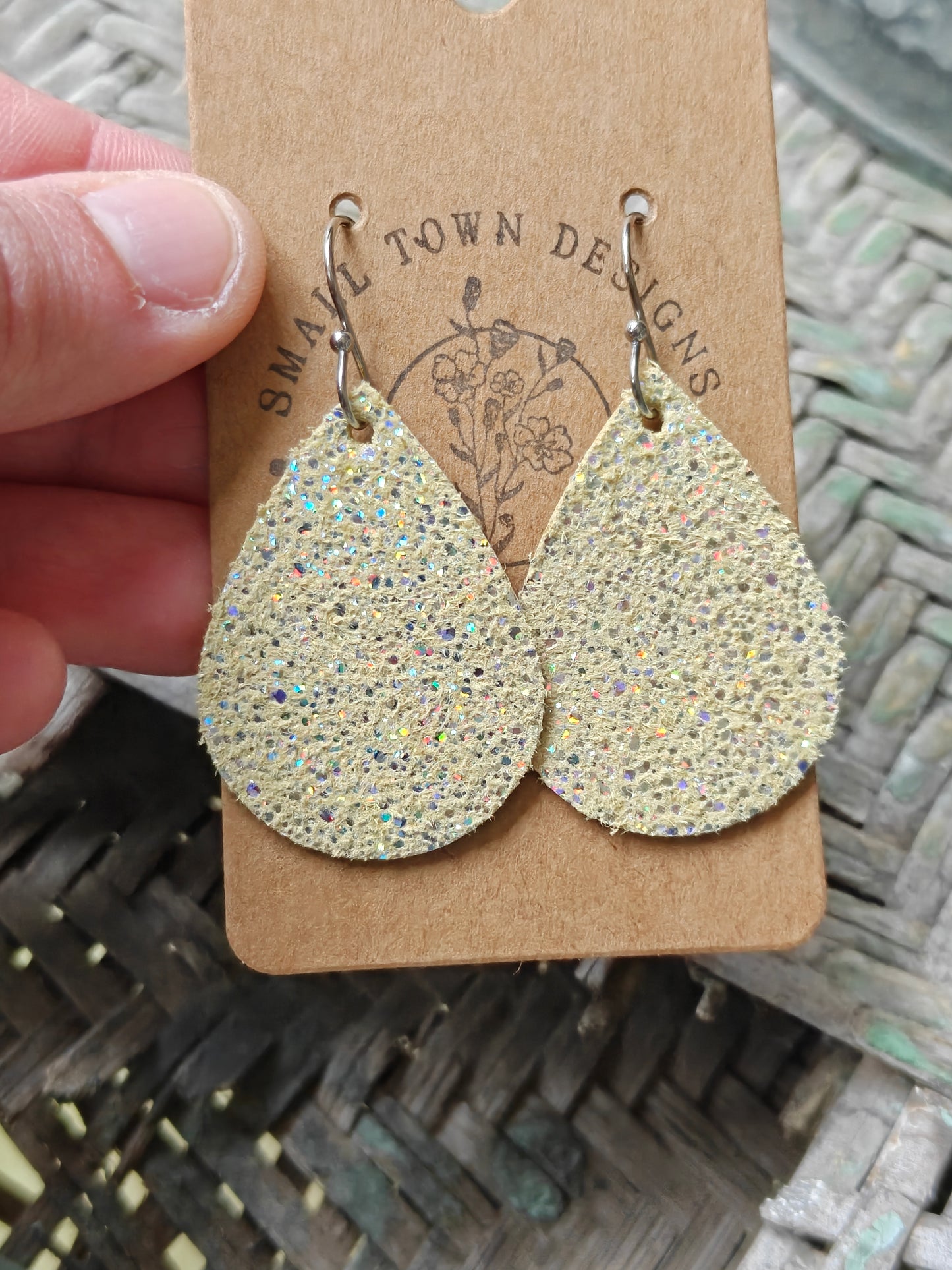 Glitzy Yellow Teardrops