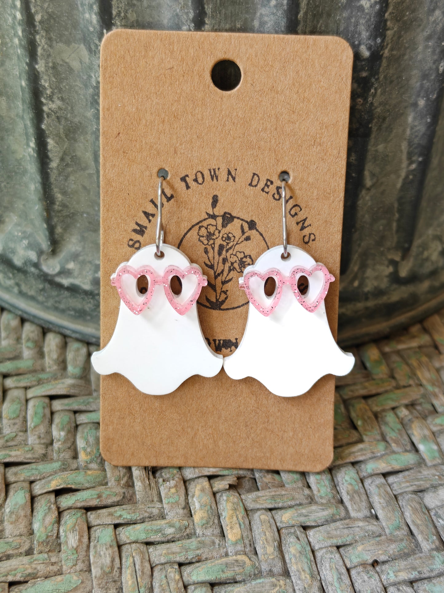 Groovy Ghosties