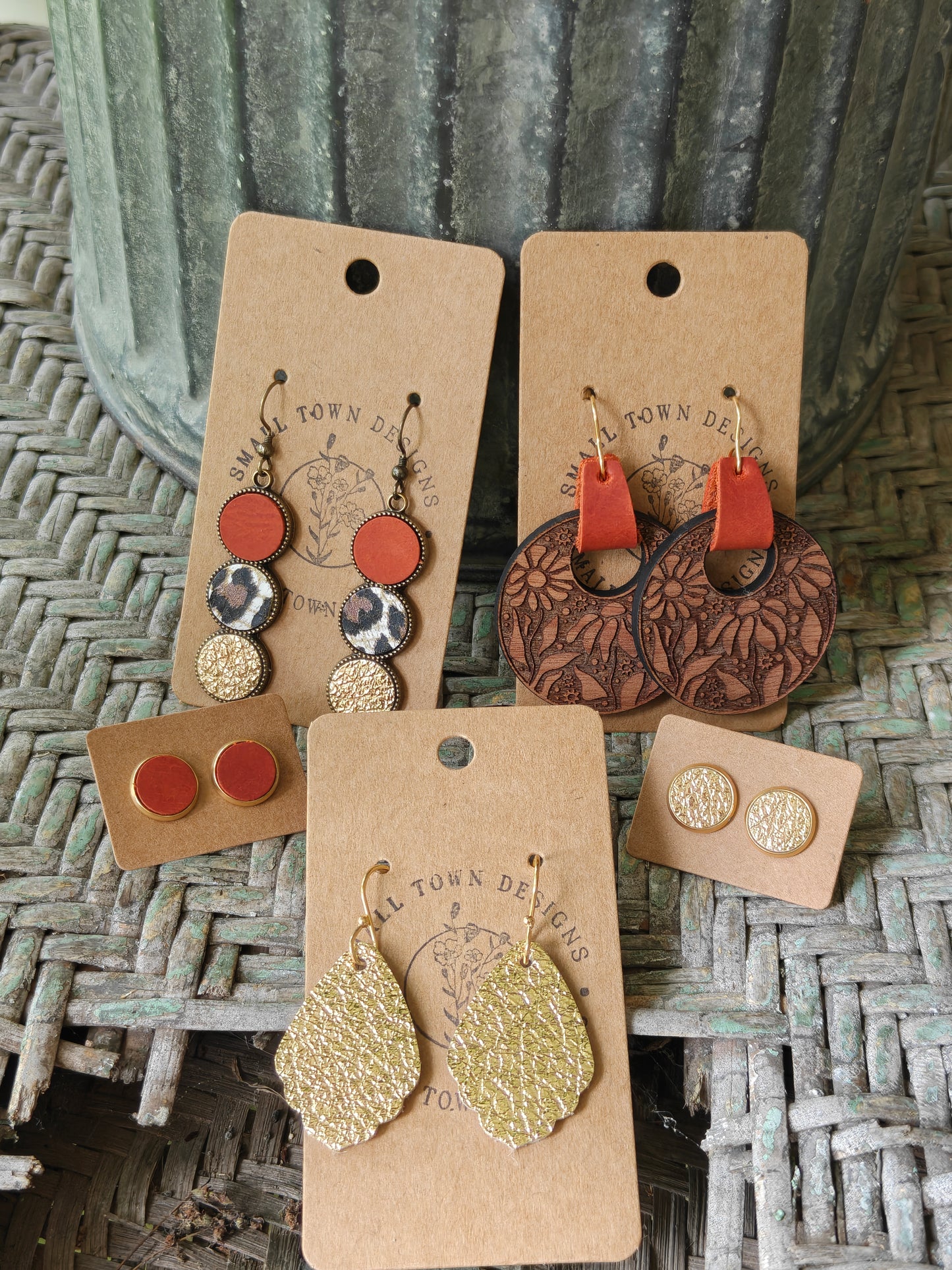 August Earring Box