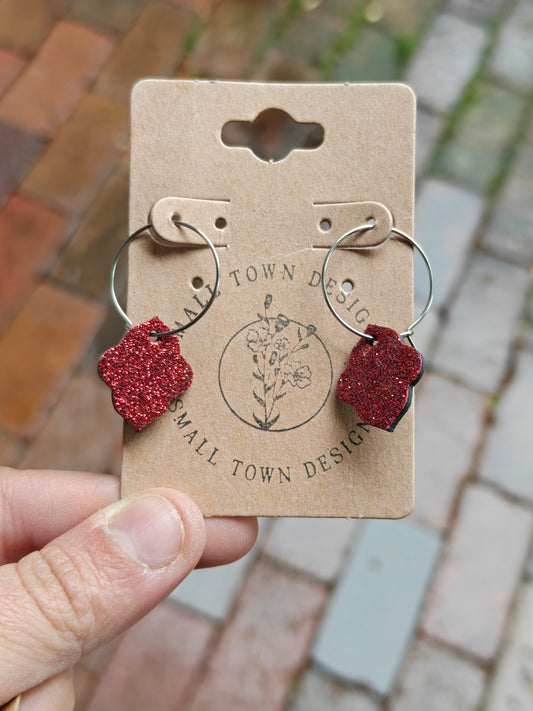 Red Scallop Hoops