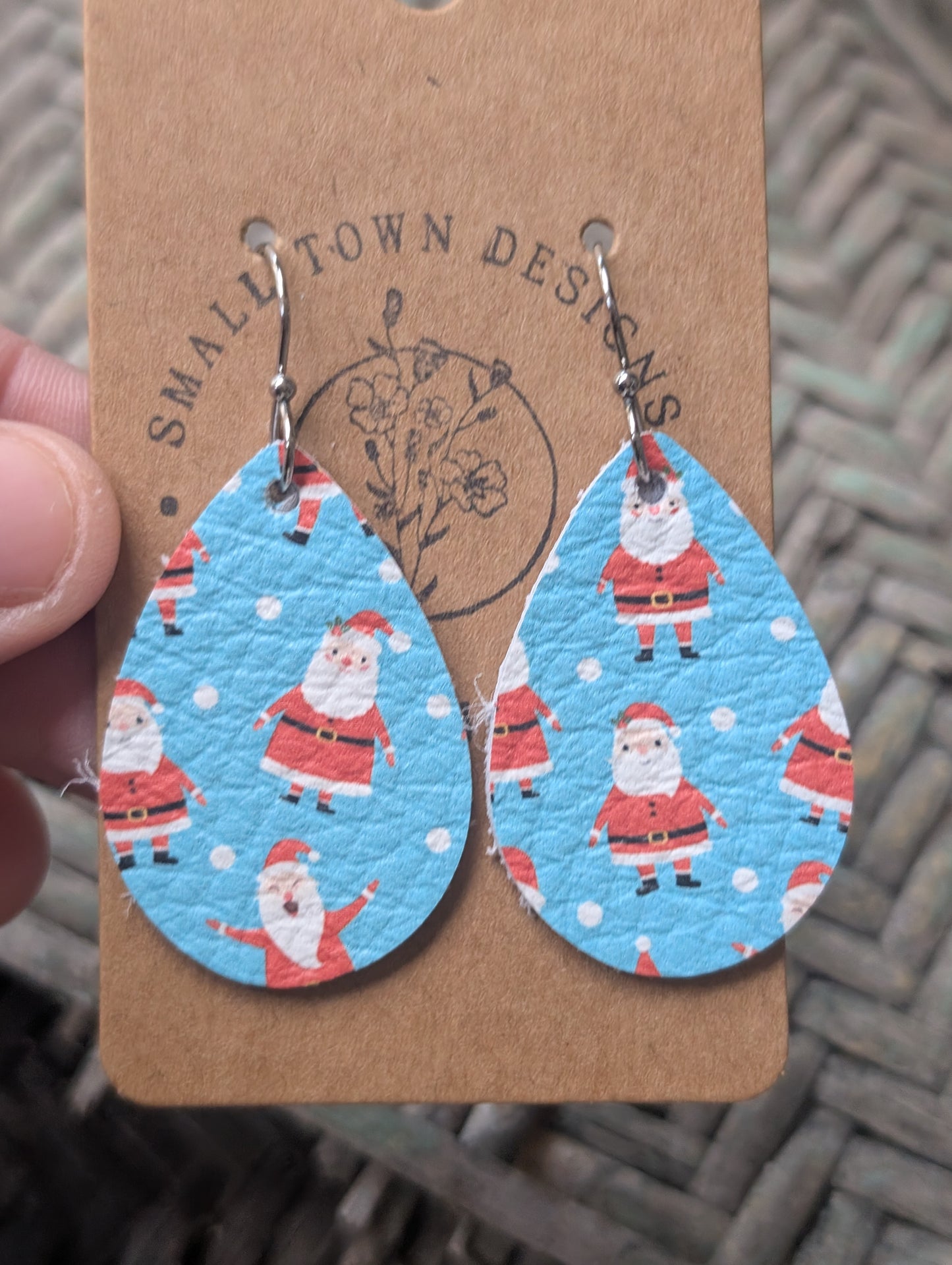 Blue Santa Teardrops