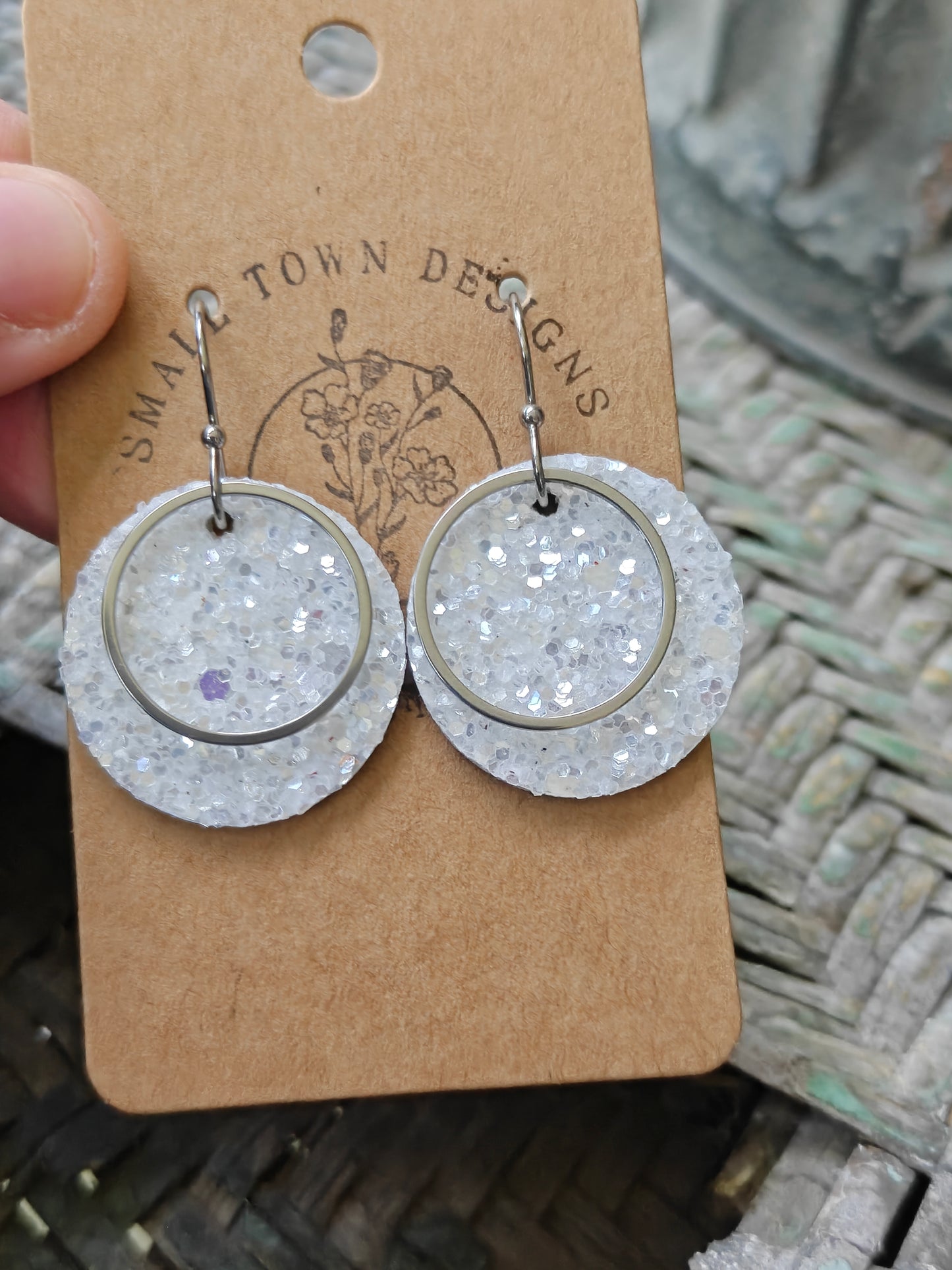 Glitter White Circles