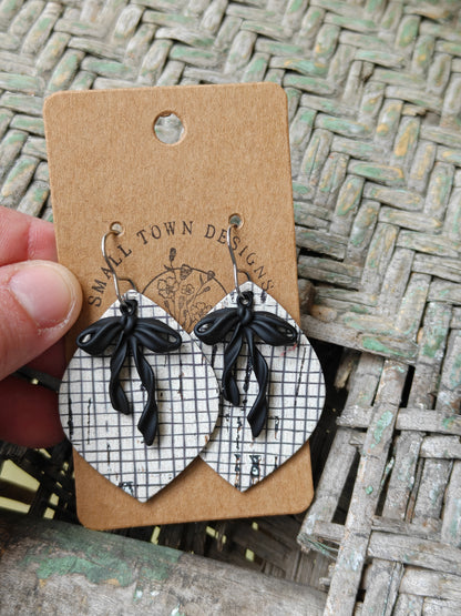 Black & White Grid Twisted Bow Petals