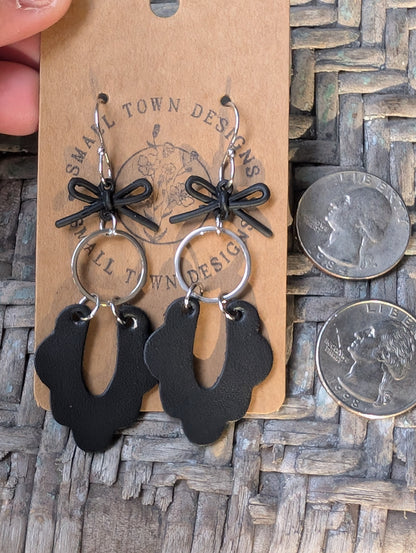 Black Scalloped Drops