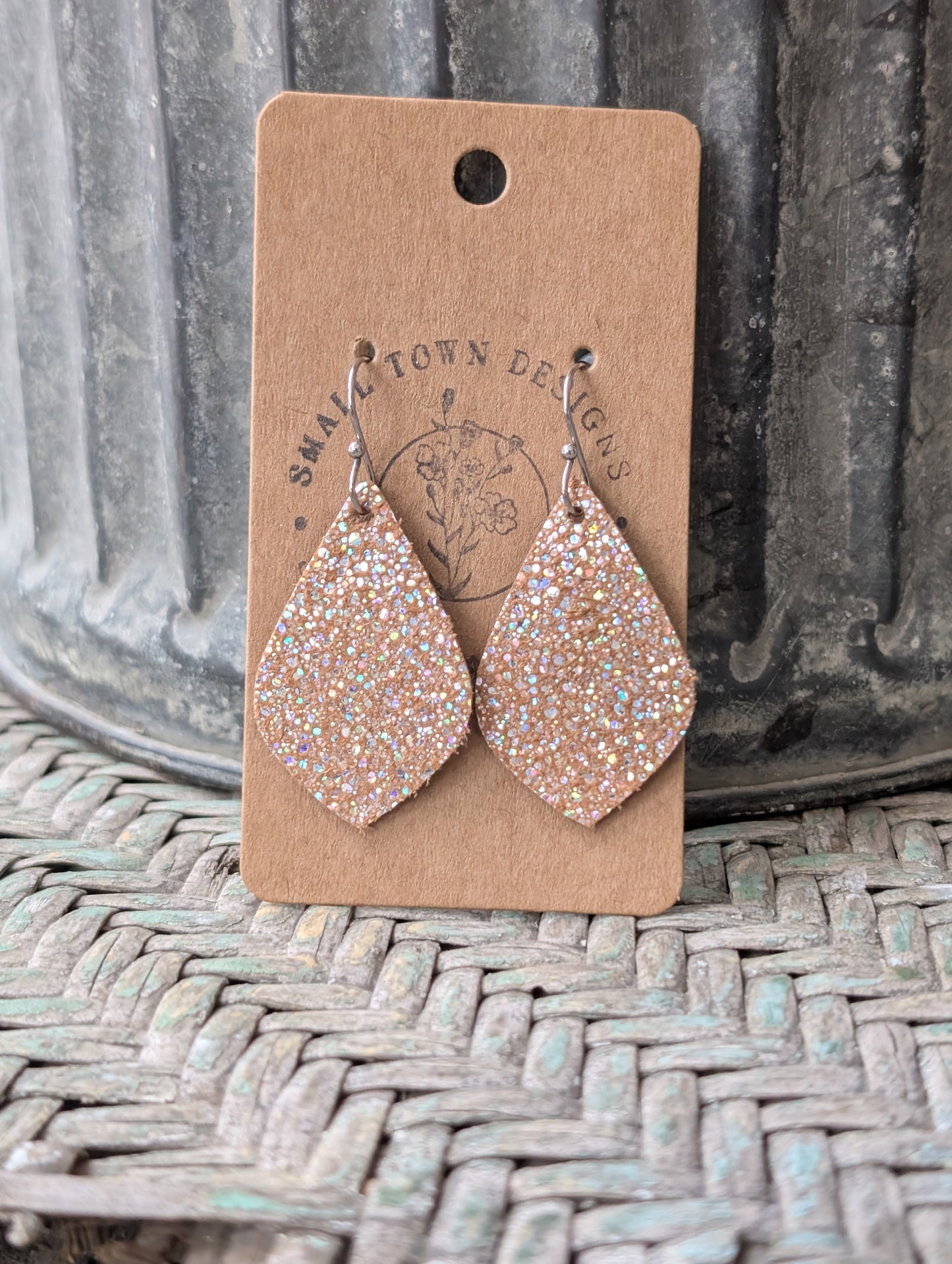 Glitter Brown Petals