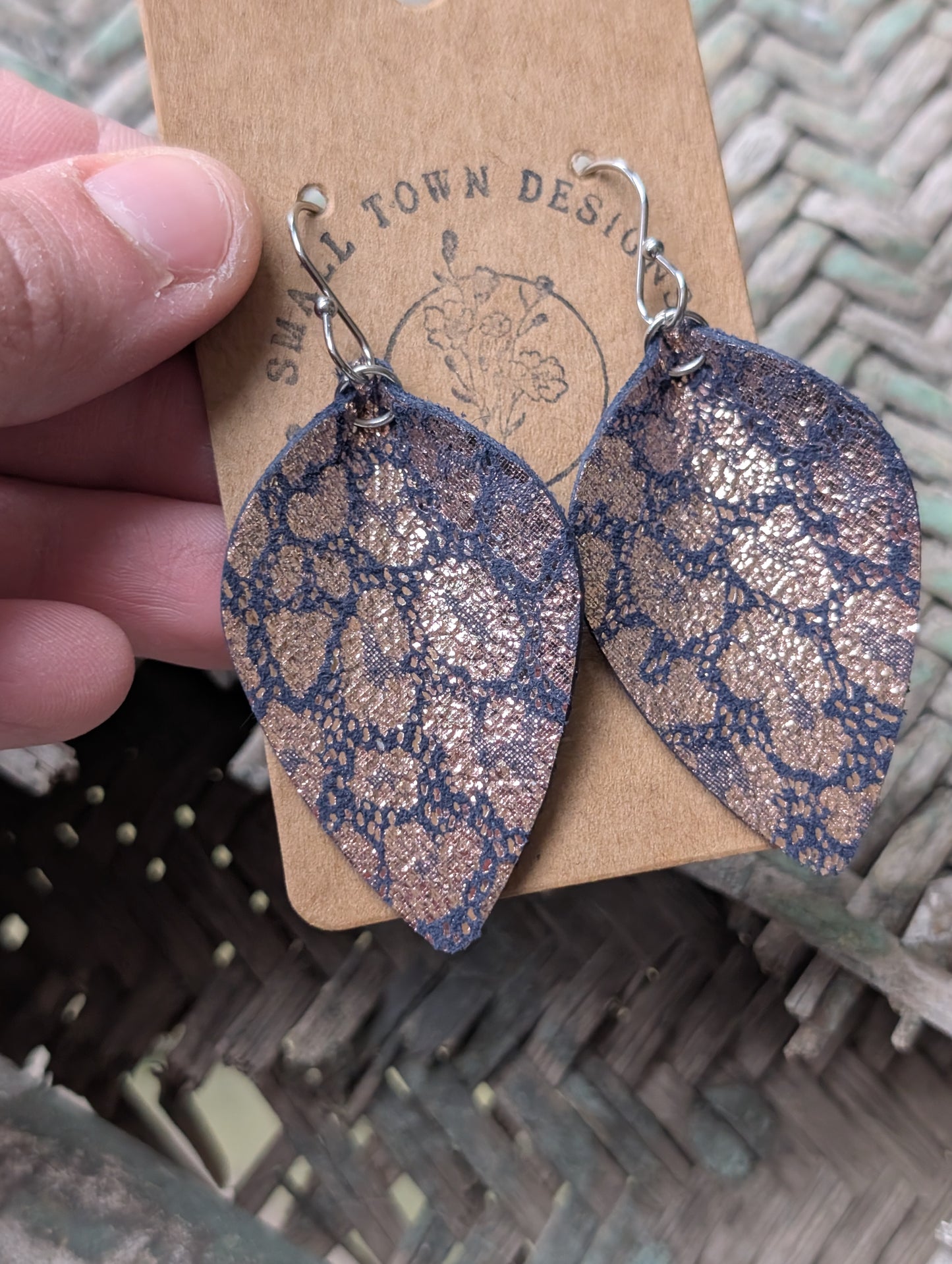 Navy & Rose Gold Leopard Pinched Petals